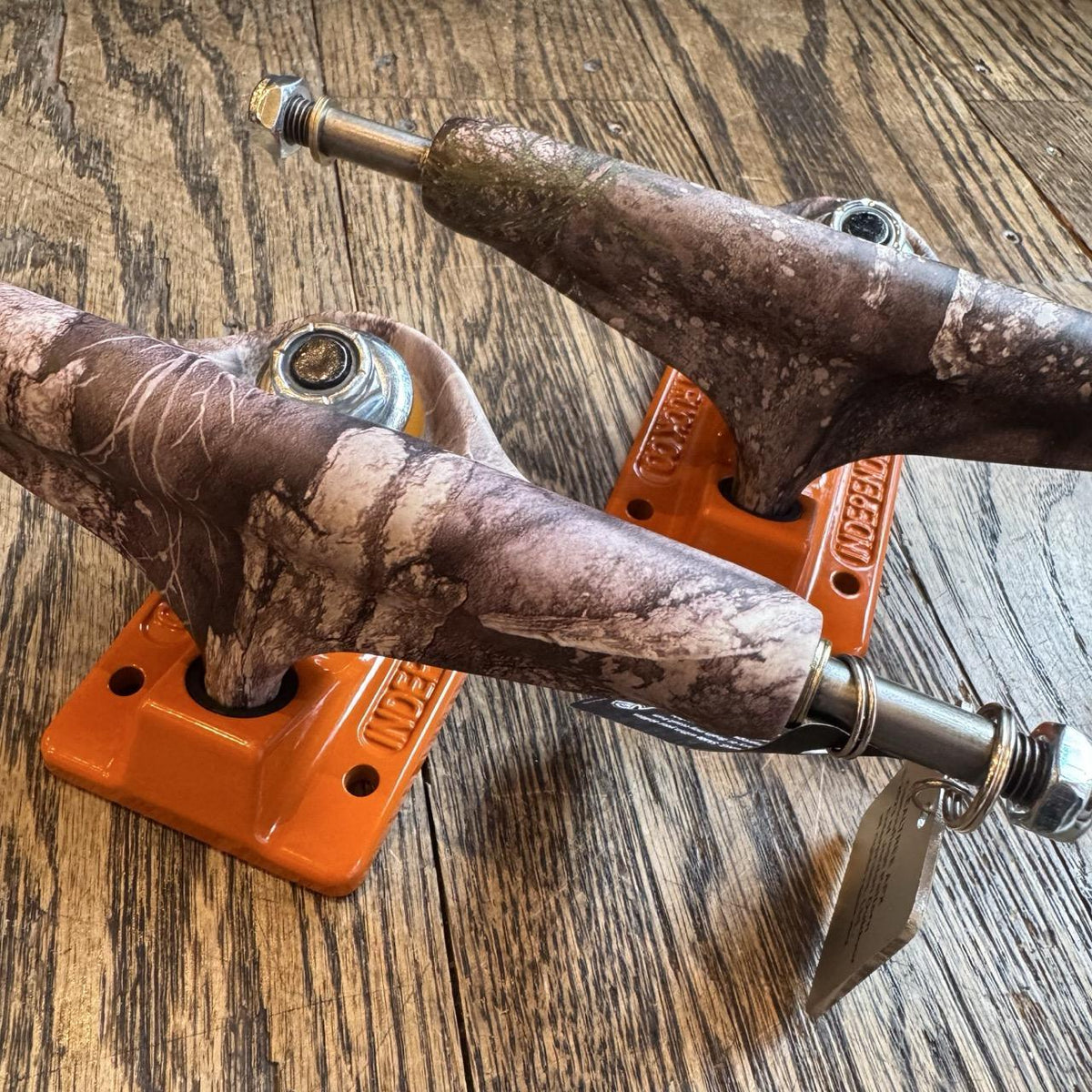 Independent Standard Realtree APX Trucks