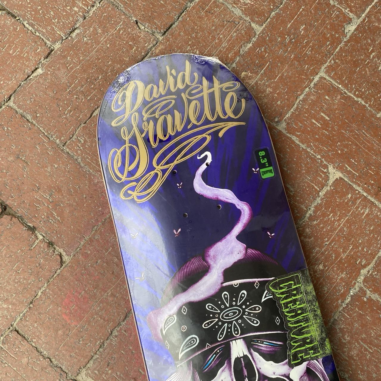 Gravette Hippie Skull 20th Pro 8.3in x 32.2in Creature Deck
