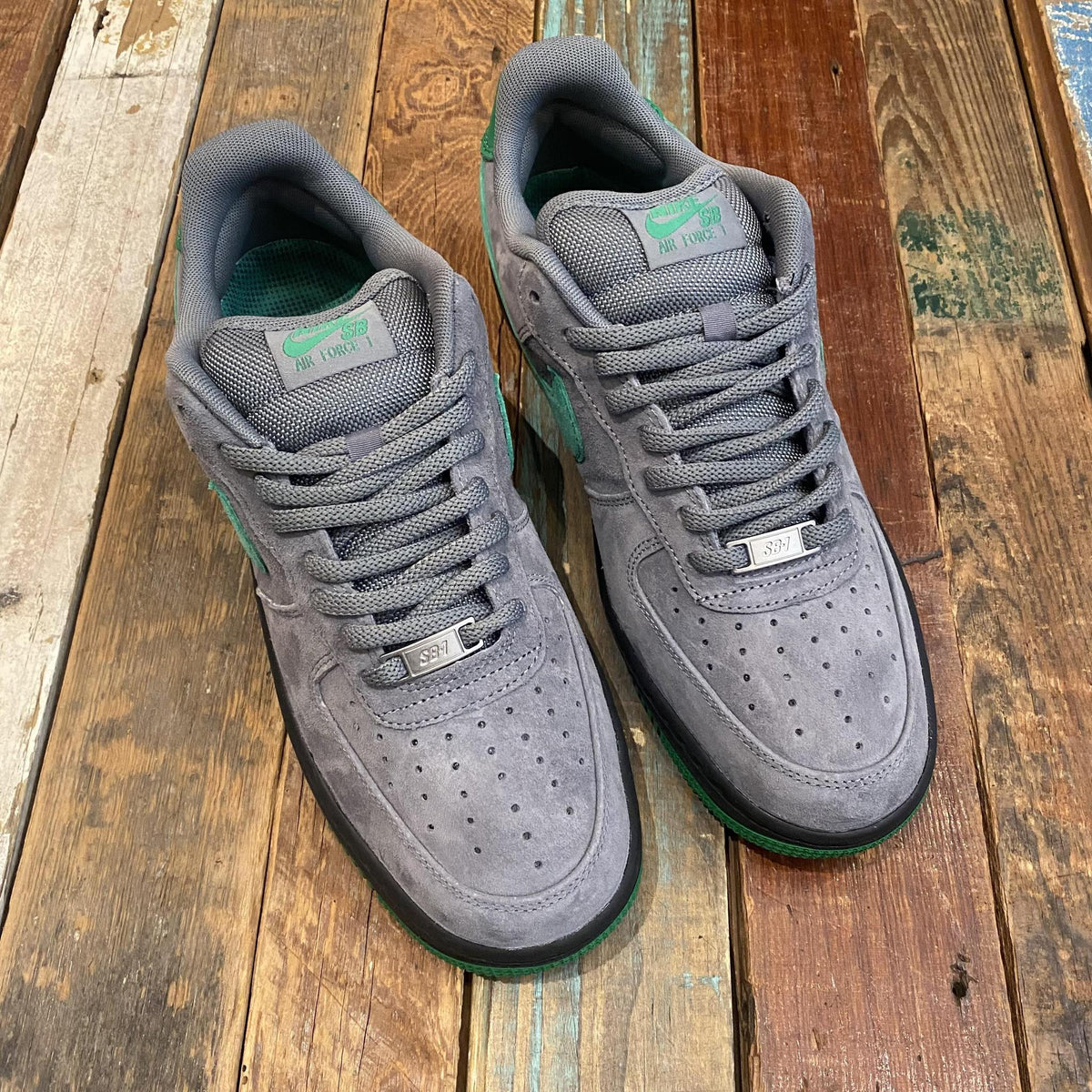 Nike SB Air Force 1 Low SE 'Cool Grey and Court Green'