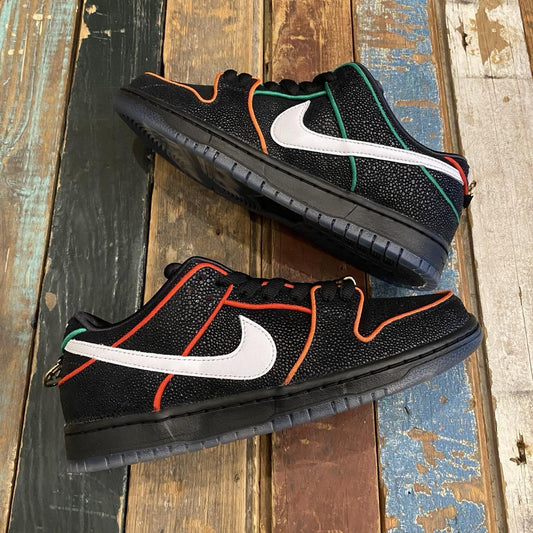 Nike SB Dunk Low Bronx Girls Skate