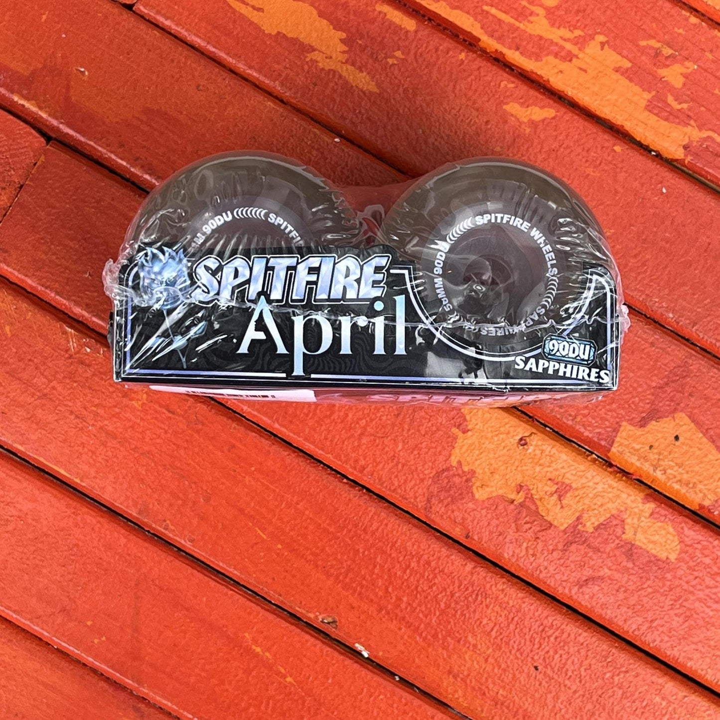 Spitfire 90Duro SAPPHIRE X APRIL 56mm