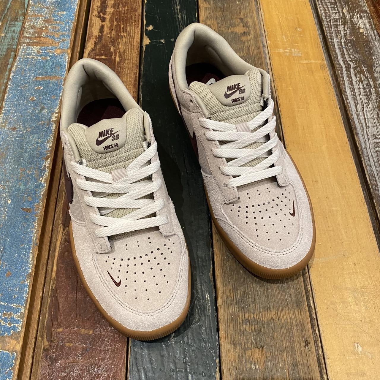 NIKE SB Force 58 (Cream/Burgundy Crush)