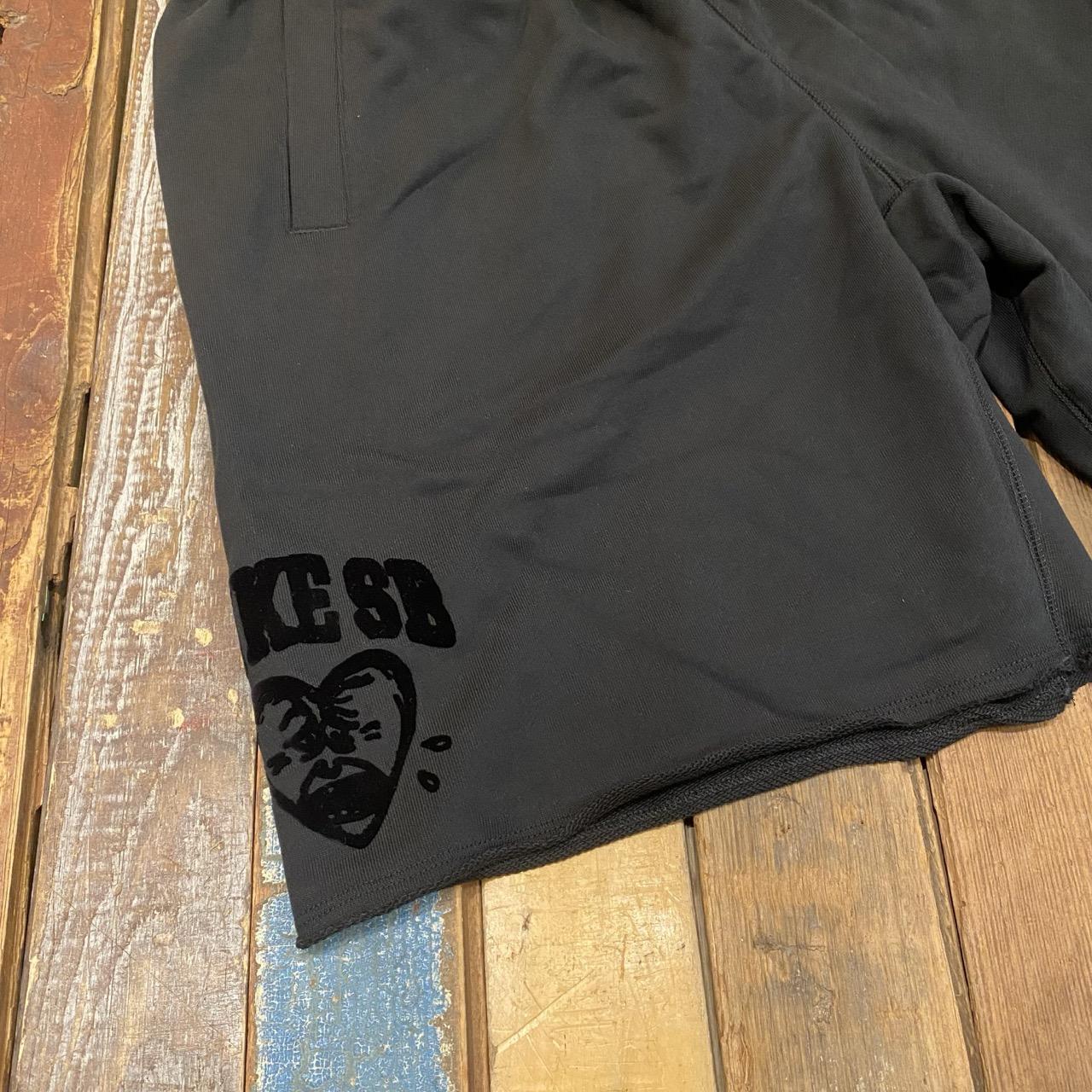 Nike SB Graphic Fleece Shorts (Black)