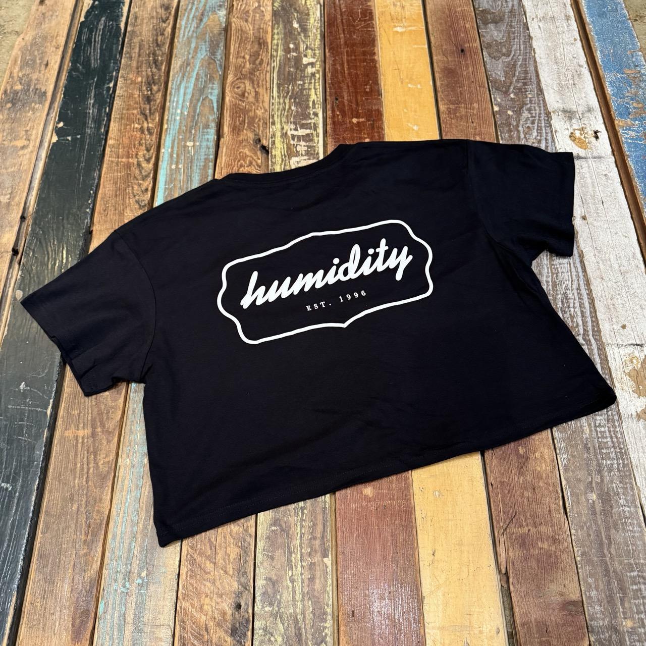 humidity (Puff Print) Cropped Badge Tee (Black/White)