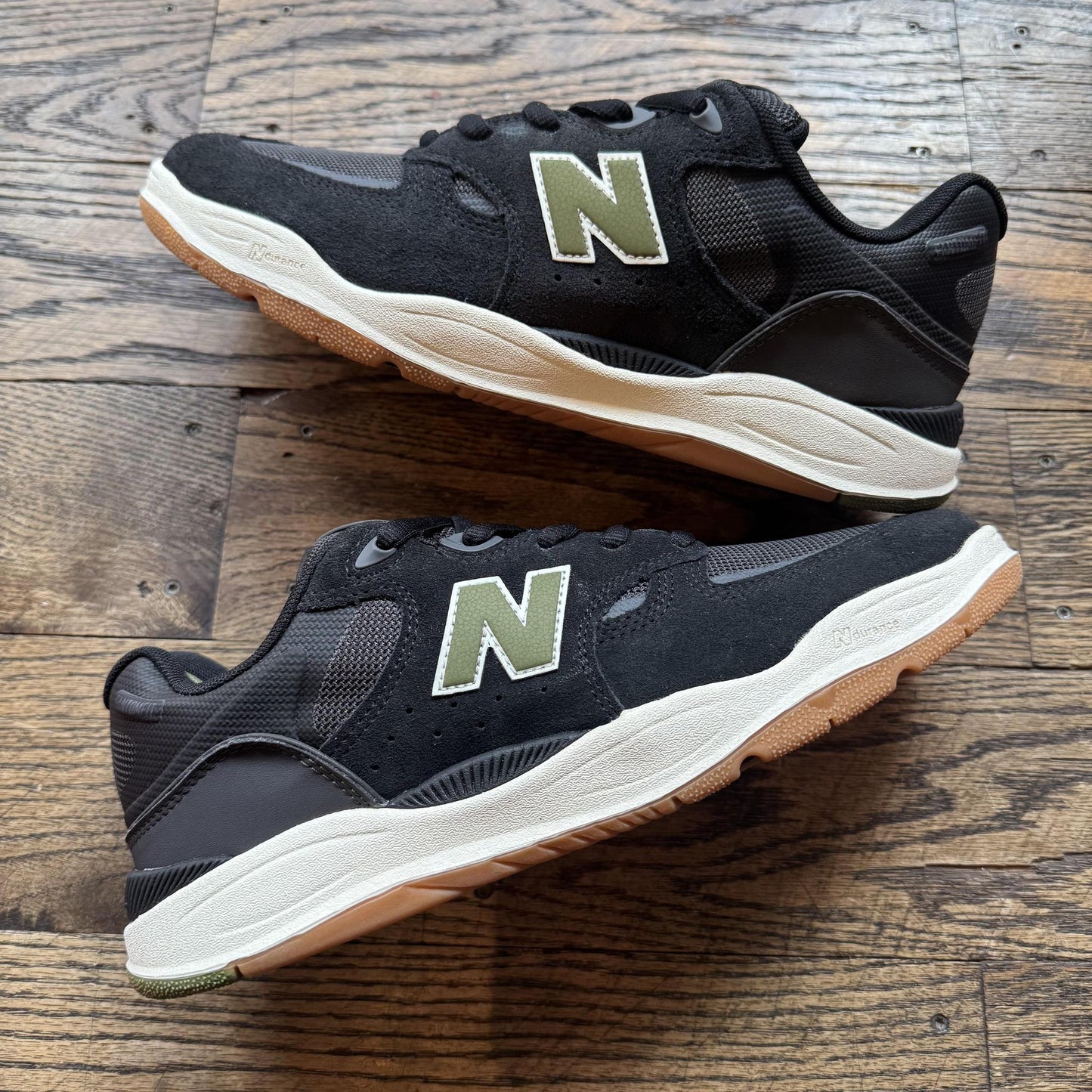 New Balance Numeric 1010 Tiago (Black/Olive)
