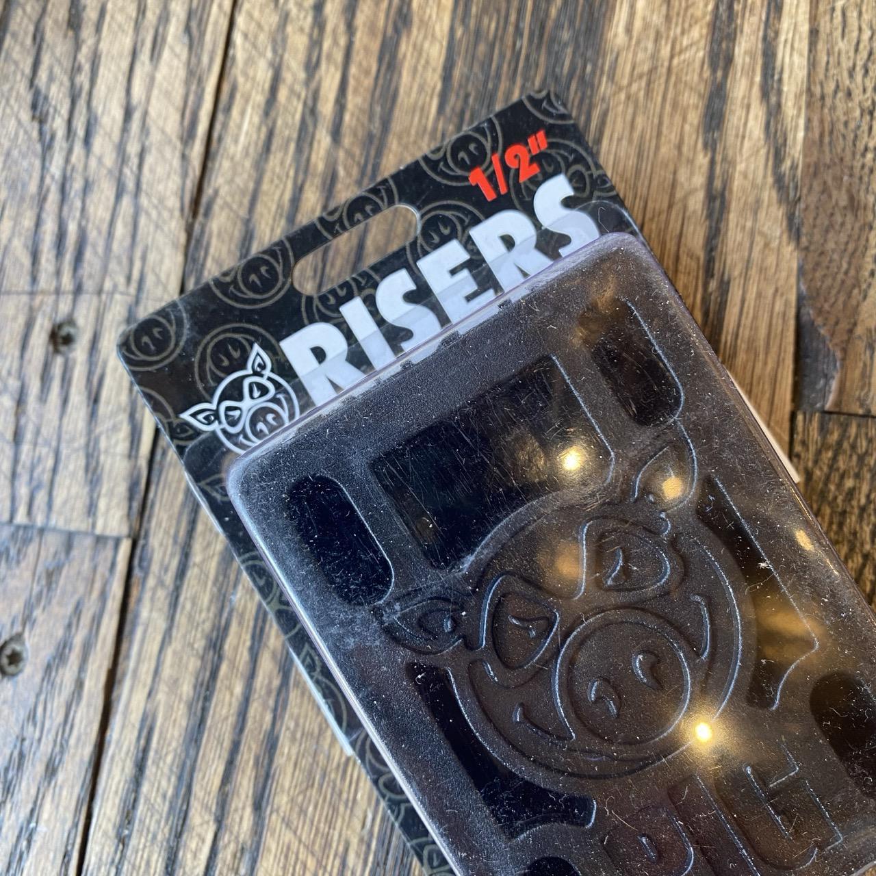 PIG 1/2" HARD RISERS BLACK
