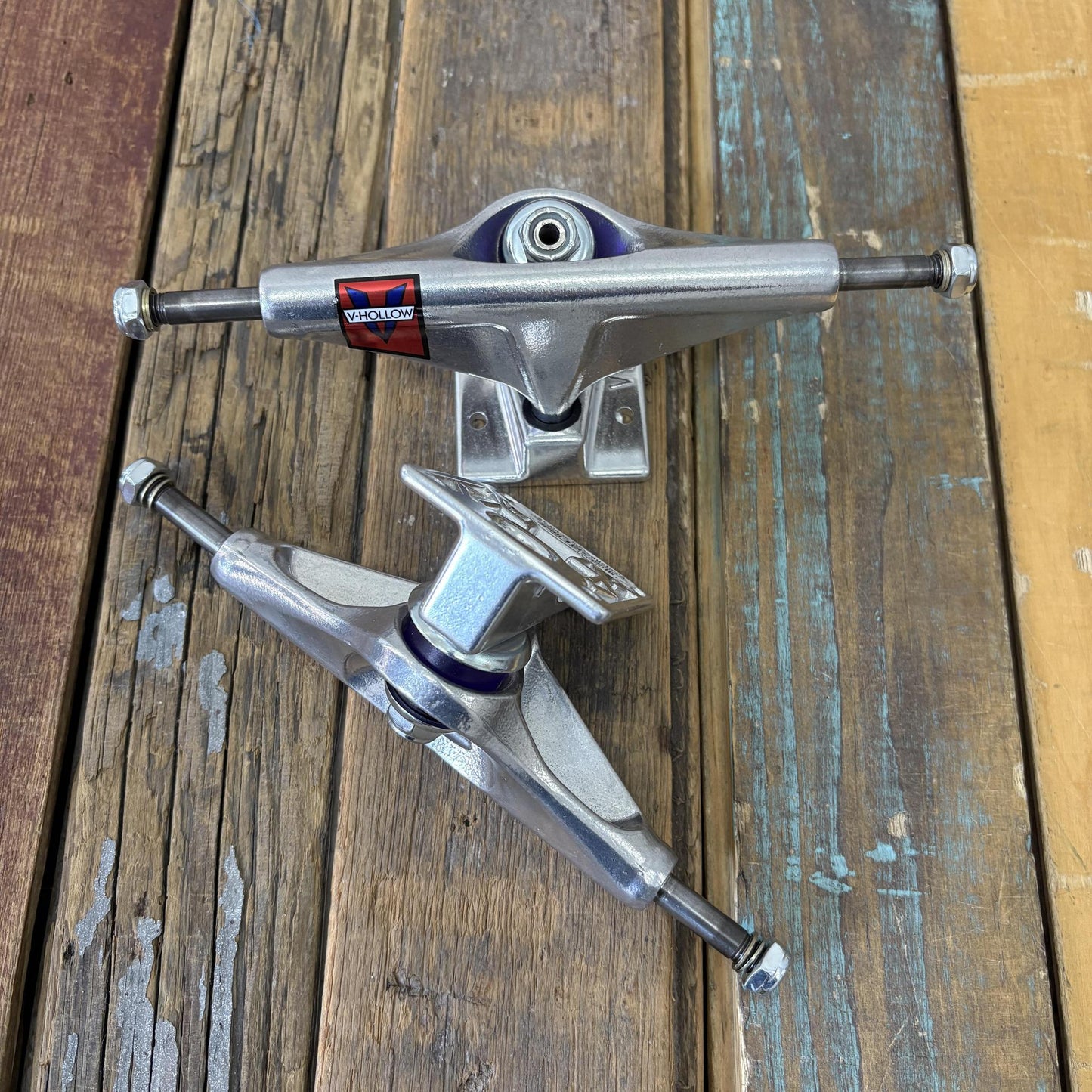 Venture Trucks Hollow (Polished)