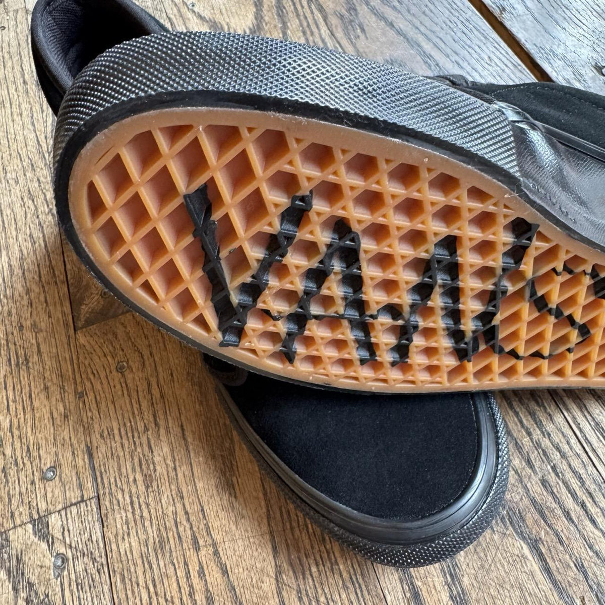 Vans Chukka Atiba (BLACK/BLACK)