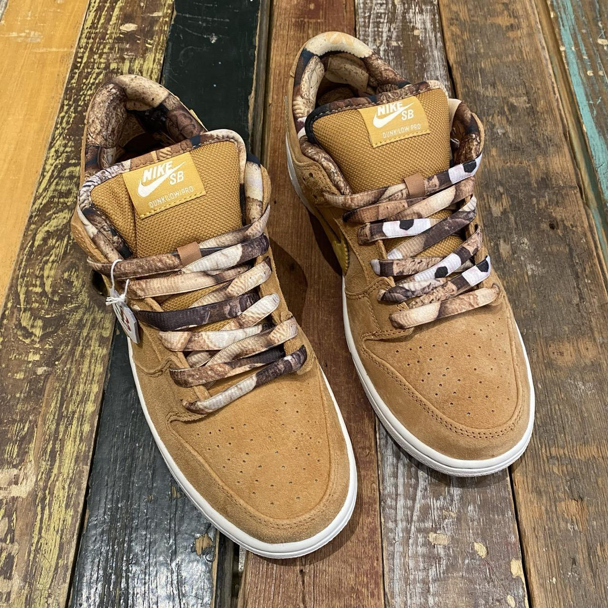 Nike SB x NOTE Manchester Dunk Low 