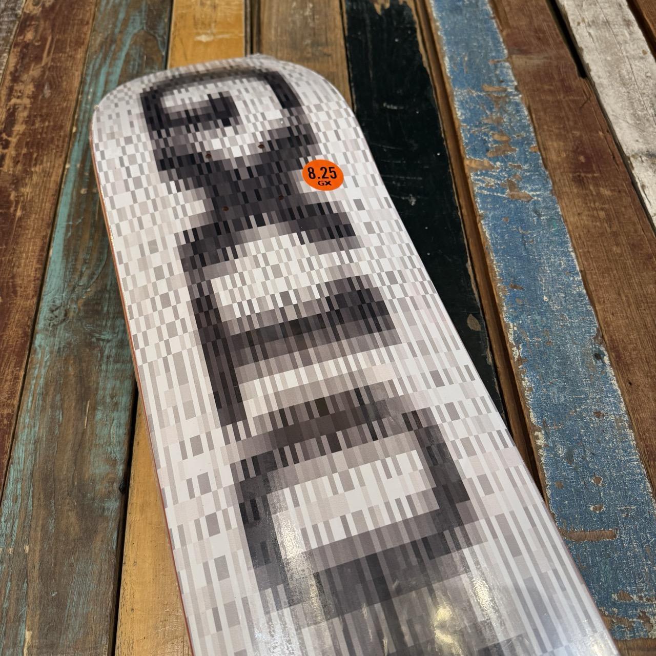 GX1000 OG Logo Blur White - 8.25"