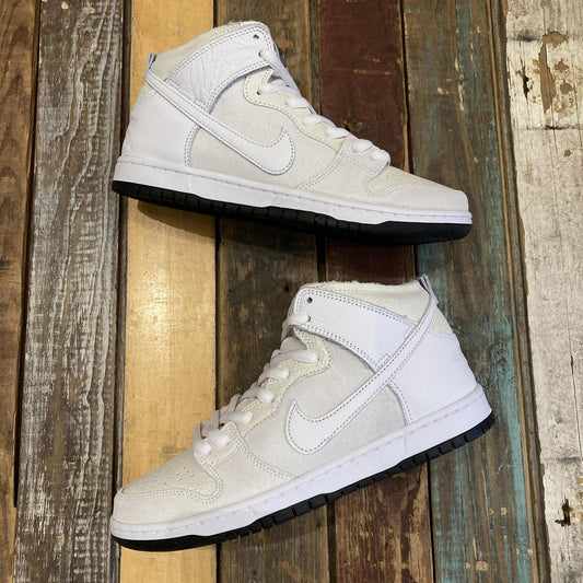 Nike SB X Anti-Hero Dunk High QS HM5837-100