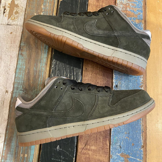 Nike SB Dunk Low Pro B "Sequoia and Light Army"