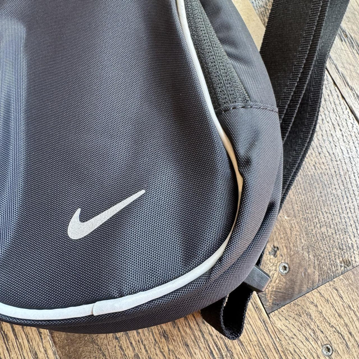 Nike SB Commute Crossbody Reflective Bag